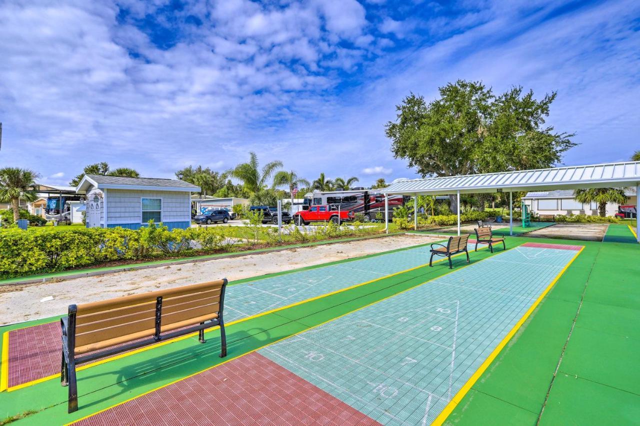 The Shell House In Titusville Pool, Golf Access Exterior photo